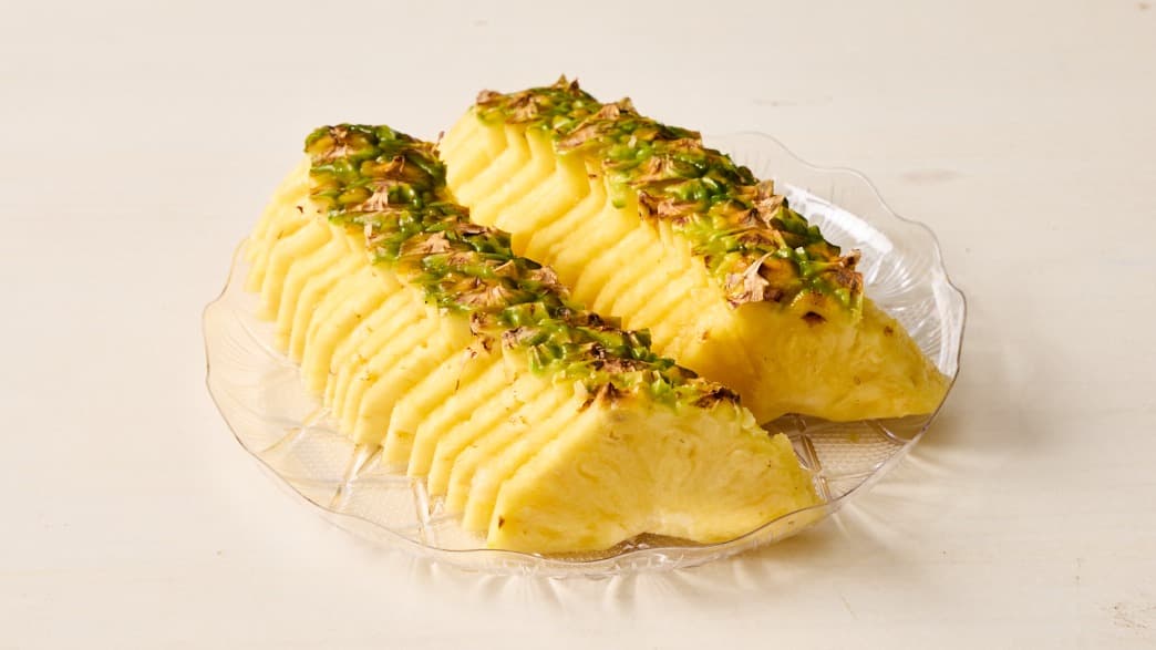 أناناس مشرّح ومنسّق